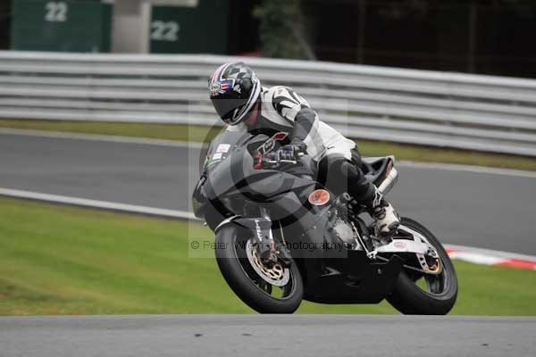 Motorcycle action photographs;event digital images;eventdigitalimages;no limits trackday;oulton park;oulton park circuit cheshire;oulton park photographs;peter wileman photography;trackday;trackday digital images;trackday photos