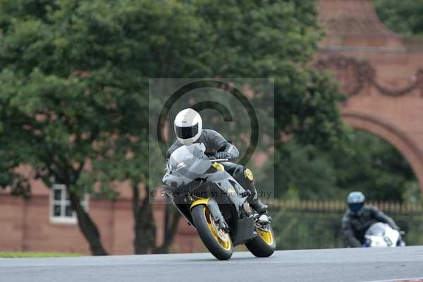 Motorcycle action photographs;event digital images;eventdigitalimages;no limits trackday;oulton park;oulton park circuit cheshire;oulton park photographs;peter wileman photography;trackday;trackday digital images;trackday photos