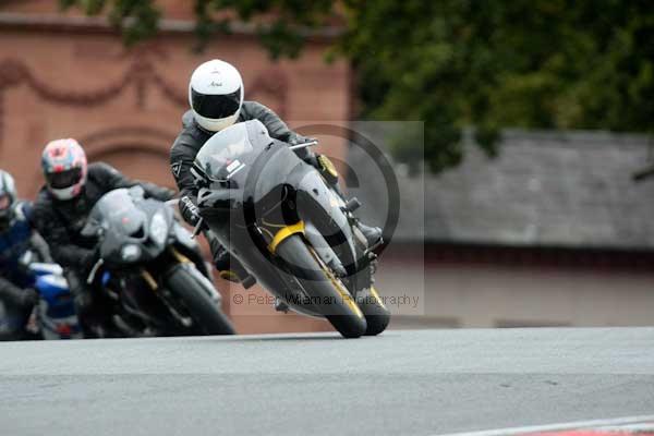 Motorcycle action photographs;event digital images;eventdigitalimages;no limits trackday;oulton park;oulton park circuit cheshire;oulton park photographs;peter wileman photography;trackday;trackday digital images;trackday photos