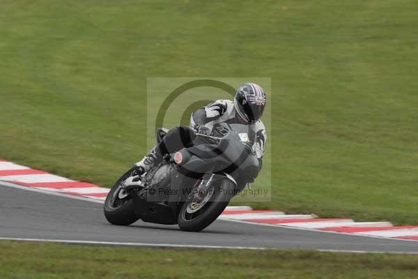 Motorcycle action photographs;event digital images;eventdigitalimages;no limits trackday;oulton park;oulton park circuit cheshire;oulton park photographs;peter wileman photography;trackday;trackday digital images;trackday photos