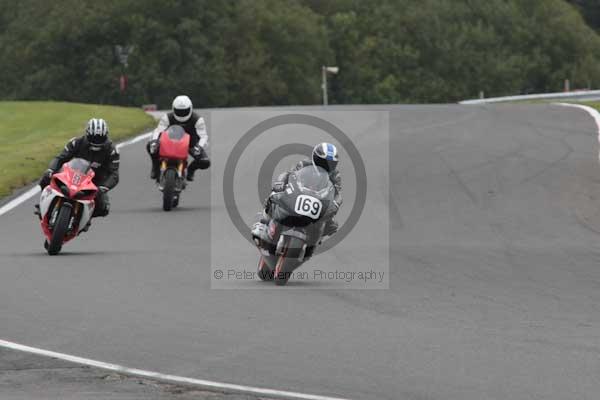 Motorcycle action photographs;event digital images;eventdigitalimages;no limits trackday;oulton park;oulton park circuit cheshire;oulton park photographs;peter wileman photography;trackday;trackday digital images;trackday photos