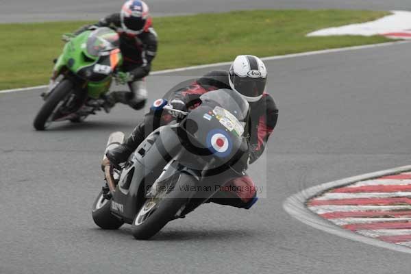 Motorcycle action photographs;event digital images;eventdigitalimages;no limits trackday;oulton park;oulton park circuit cheshire;oulton park photographs;peter wileman photography;trackday;trackday digital images;trackday photos