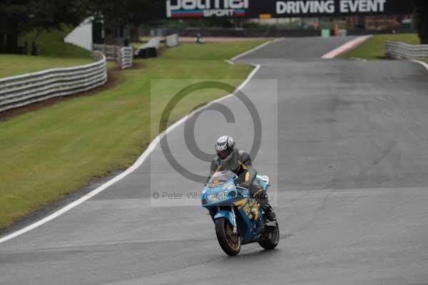 Motorcycle action photographs;event digital images;eventdigitalimages;no limits trackday;oulton park;oulton park circuit cheshire;oulton park photographs;peter wileman photography;trackday;trackday digital images;trackday photos