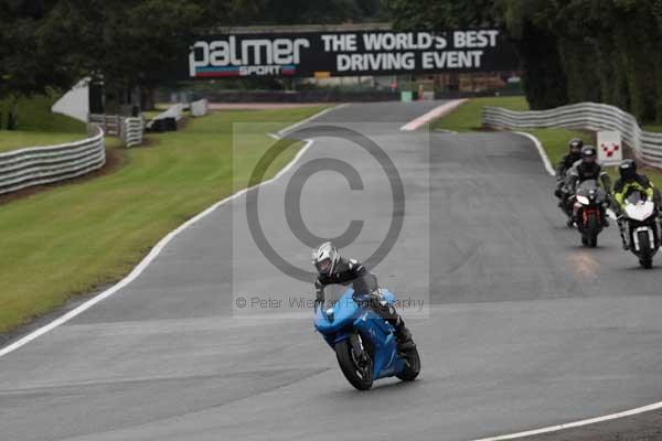 Motorcycle action photographs;event digital images;eventdigitalimages;no limits trackday;oulton park;oulton park circuit cheshire;oulton park photographs;peter wileman photography;trackday;trackday digital images;trackday photos