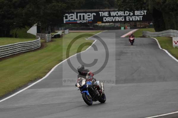 Motorcycle action photographs;event digital images;eventdigitalimages;no limits trackday;oulton park;oulton park circuit cheshire;oulton park photographs;peter wileman photography;trackday;trackday digital images;trackday photos