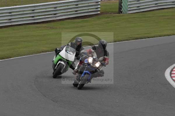 Motorcycle action photographs;event digital images;eventdigitalimages;no limits trackday;oulton park;oulton park circuit cheshire;oulton park photographs;peter wileman photography;trackday;trackday digital images;trackday photos