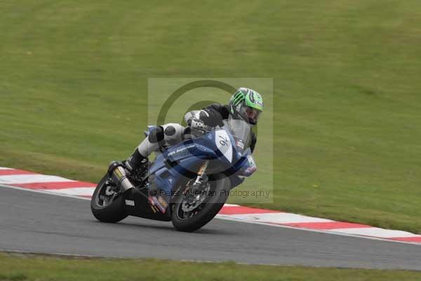 Motorcycle action photographs;event digital images;eventdigitalimages;no limits trackday;oulton park;oulton park circuit cheshire;oulton park photographs;peter wileman photography;trackday;trackday digital images;trackday photos