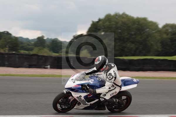 Motorcycle action photographs;event digital images;eventdigitalimages;no limits trackday;oulton park;oulton park circuit cheshire;oulton park photographs;peter wileman photography;trackday;trackday digital images;trackday photos