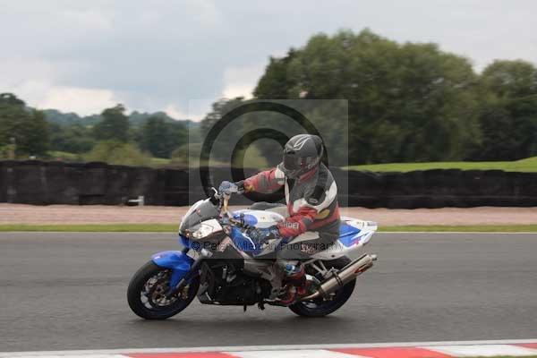 Motorcycle action photographs;event digital images;eventdigitalimages;no limits trackday;oulton park;oulton park circuit cheshire;oulton park photographs;peter wileman photography;trackday;trackday digital images;trackday photos