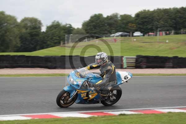 Motorcycle action photographs;event digital images;eventdigitalimages;no limits trackday;oulton park;oulton park circuit cheshire;oulton park photographs;peter wileman photography;trackday;trackday digital images;trackday photos