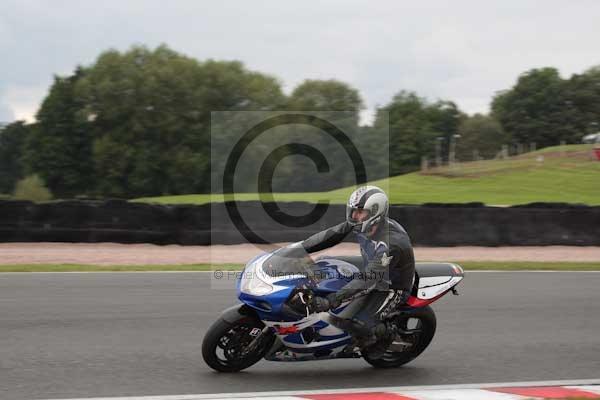 Motorcycle action photographs;event digital images;eventdigitalimages;no limits trackday;oulton park;oulton park circuit cheshire;oulton park photographs;peter wileman photography;trackday;trackday digital images;trackday photos