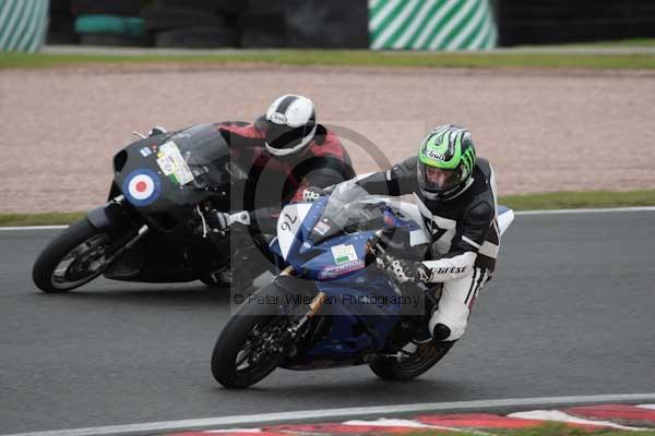 Motorcycle action photographs;event digital images;eventdigitalimages;no limits trackday;oulton park;oulton park circuit cheshire;oulton park photographs;peter wileman photography;trackday;trackday digital images;trackday photos