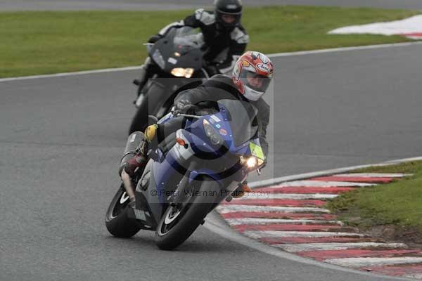 Motorcycle action photographs;event digital images;eventdigitalimages;no limits trackday;oulton park;oulton park circuit cheshire;oulton park photographs;peter wileman photography;trackday;trackday digital images;trackday photos