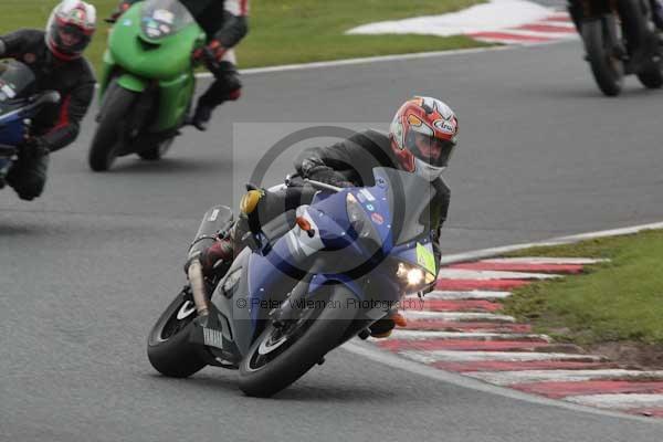 Motorcycle action photographs;event digital images;eventdigitalimages;no limits trackday;oulton park;oulton park circuit cheshire;oulton park photographs;peter wileman photography;trackday;trackday digital images;trackday photos