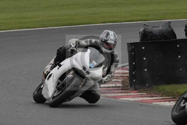 Motorcycle action photographs;event digital images;eventdigitalimages;no limits trackday;oulton park;oulton park circuit cheshire;oulton park photographs;peter wileman photography;trackday;trackday digital images;trackday photos