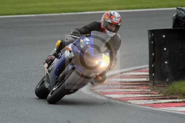 Motorcycle action photographs;event digital images;eventdigitalimages;no limits trackday;oulton park;oulton park circuit cheshire;oulton park photographs;peter wileman photography;trackday;trackday digital images;trackday photos