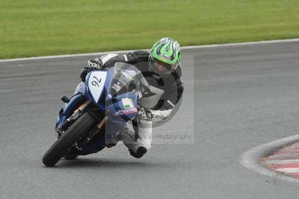 Motorcycle action photographs;event digital images;eventdigitalimages;no limits trackday;oulton park;oulton park circuit cheshire;oulton park photographs;peter wileman photography;trackday;trackday digital images;trackday photos