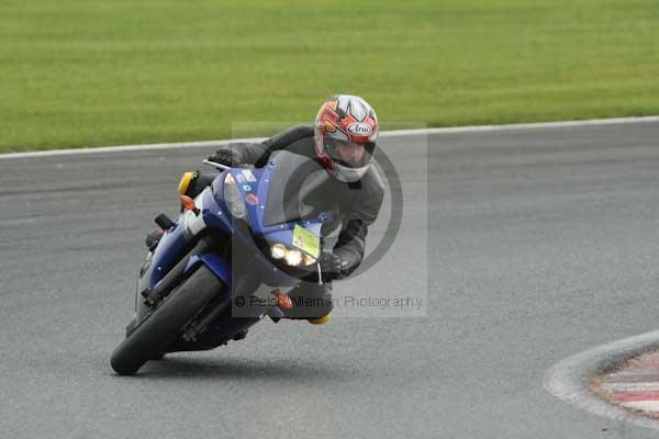 Motorcycle action photographs;event digital images;eventdigitalimages;no limits trackday;oulton park;oulton park circuit cheshire;oulton park photographs;peter wileman photography;trackday;trackday digital images;trackday photos