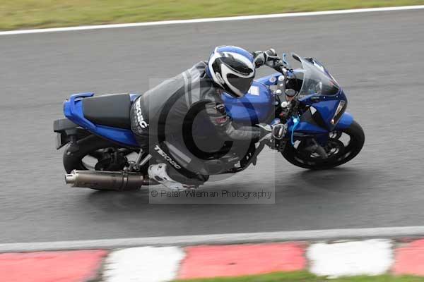 Motorcycle action photographs;event digital images;eventdigitalimages;no limits trackday;oulton park;oulton park circuit cheshire;oulton park photographs;peter wileman photography;trackday;trackday digital images;trackday photos