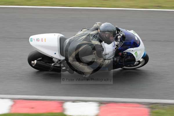 Motorcycle action photographs;event digital images;eventdigitalimages;no limits trackday;oulton park;oulton park circuit cheshire;oulton park photographs;peter wileman photography;trackday;trackday digital images;trackday photos