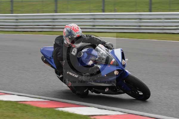 Motorcycle action photographs;event digital images;eventdigitalimages;no limits trackday;oulton park;oulton park circuit cheshire;oulton park photographs;peter wileman photography;trackday;trackday digital images;trackday photos