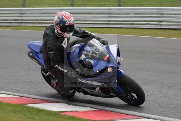 Motorcycle action photographs;event digital images;eventdigitalimages;no limits trackday;oulton park;oulton park circuit cheshire;oulton park photographs;peter wileman photography;trackday;trackday digital images;trackday photos