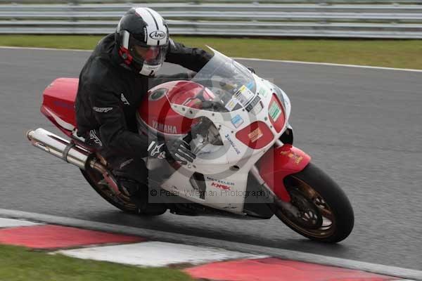 Motorcycle action photographs;event digital images;eventdigitalimages;no limits trackday;oulton park;oulton park circuit cheshire;oulton park photographs;peter wileman photography;trackday;trackday digital images;trackday photos