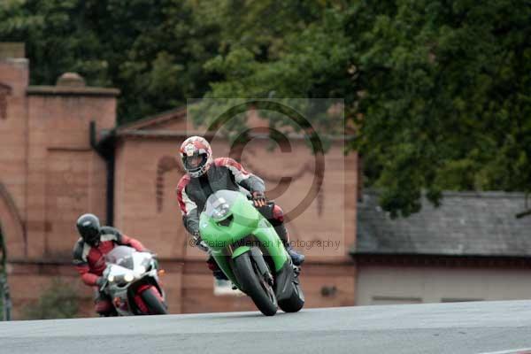 Motorcycle action photographs;event digital images;eventdigitalimages;no limits trackday;oulton park;oulton park circuit cheshire;oulton park photographs;peter wileman photography;trackday;trackday digital images;trackday photos