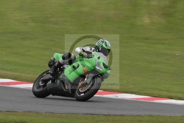 Motorcycle action photographs;event digital images;eventdigitalimages;no limits trackday;oulton park;oulton park circuit cheshire;oulton park photographs;peter wileman photography;trackday;trackday digital images;trackday photos