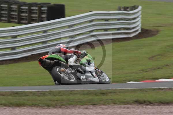 Motorcycle action photographs;event digital images;eventdigitalimages;no limits trackday;oulton park;oulton park circuit cheshire;oulton park photographs;peter wileman photography;trackday;trackday digital images;trackday photos