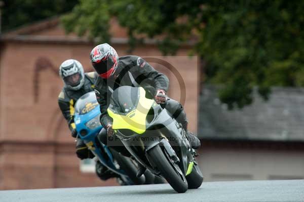 Motorcycle action photographs;event digital images;eventdigitalimages;no limits trackday;oulton park;oulton park circuit cheshire;oulton park photographs;peter wileman photography;trackday;trackday digital images;trackday photos