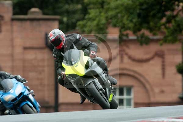 Motorcycle action photographs;event digital images;eventdigitalimages;no limits trackday;oulton park;oulton park circuit cheshire;oulton park photographs;peter wileman photography;trackday;trackday digital images;trackday photos