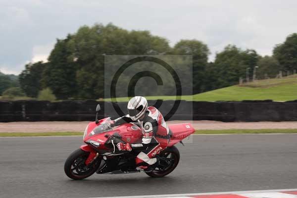 Motorcycle action photographs;event digital images;eventdigitalimages;no limits trackday;oulton park;oulton park circuit cheshire;oulton park photographs;peter wileman photography;trackday;trackday digital images;trackday photos