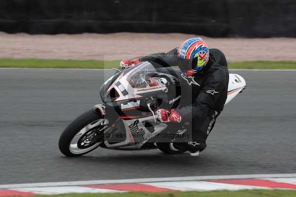 Motorcycle action photographs;event digital images;eventdigitalimages;no limits trackday;oulton park;oulton park circuit cheshire;oulton park photographs;peter wileman photography;trackday;trackday digital images;trackday photos