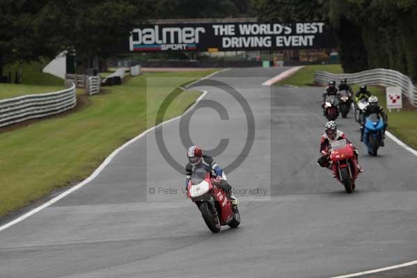 Motorcycle action photographs;event digital images;eventdigitalimages;no limits trackday;oulton park;oulton park circuit cheshire;oulton park photographs;peter wileman photography;trackday;trackday digital images;trackday photos