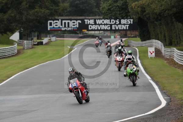 Motorcycle action photographs;event digital images;eventdigitalimages;no limits trackday;oulton park;oulton park circuit cheshire;oulton park photographs;peter wileman photography;trackday;trackday digital images;trackday photos