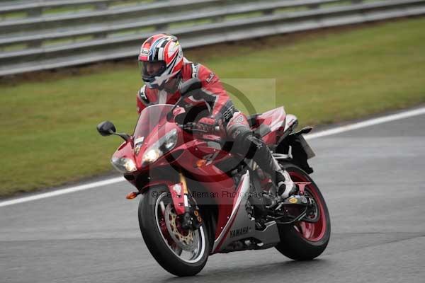 Motorcycle action photographs;event digital images;eventdigitalimages;no limits trackday;oulton park;oulton park circuit cheshire;oulton park photographs;peter wileman photography;trackday;trackday digital images;trackday photos