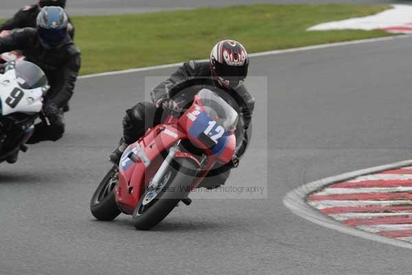 Motorcycle action photographs;event digital images;eventdigitalimages;no limits trackday;oulton park;oulton park circuit cheshire;oulton park photographs;peter wileman photography;trackday;trackday digital images;trackday photos