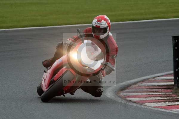 Motorcycle action photographs;event digital images;eventdigitalimages;no limits trackday;oulton park;oulton park circuit cheshire;oulton park photographs;peter wileman photography;trackday;trackday digital images;trackday photos