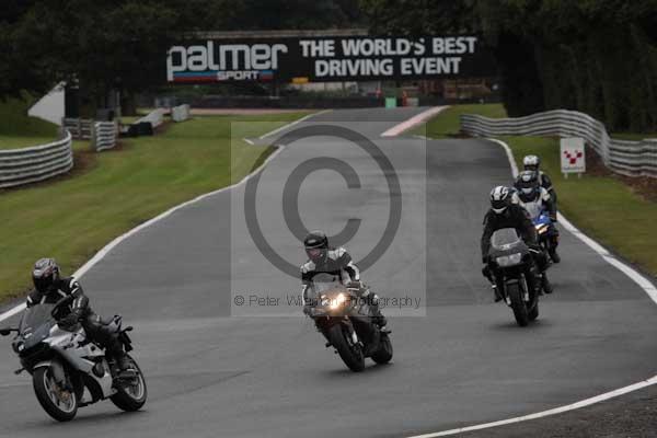 Motorcycle action photographs;event digital images;eventdigitalimages;no limits trackday;oulton park;oulton park circuit cheshire;oulton park photographs;peter wileman photography;trackday;trackday digital images;trackday photos