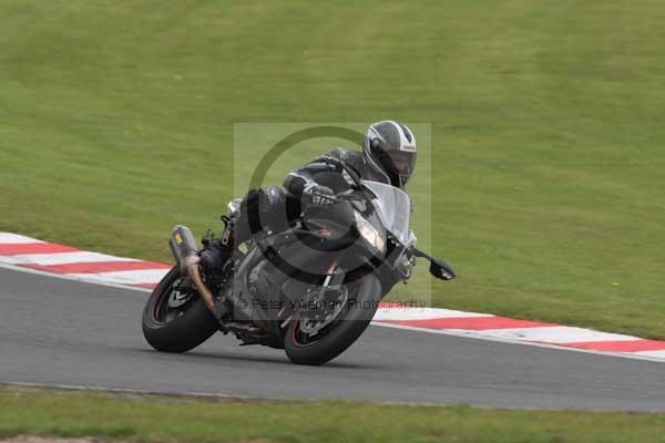 Motorcycle action photographs;event digital images;eventdigitalimages;no limits trackday;oulton park;oulton park circuit cheshire;oulton park photographs;peter wileman photography;trackday;trackday digital images;trackday photos