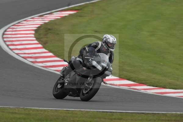 Motorcycle action photographs;event digital images;eventdigitalimages;no limits trackday;oulton park;oulton park circuit cheshire;oulton park photographs;peter wileman photography;trackday;trackday digital images;trackday photos