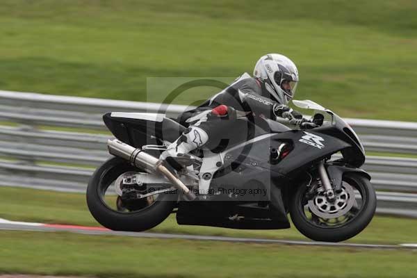 Motorcycle action photographs;event digital images;eventdigitalimages;no limits trackday;oulton park;oulton park circuit cheshire;oulton park photographs;peter wileman photography;trackday;trackday digital images;trackday photos