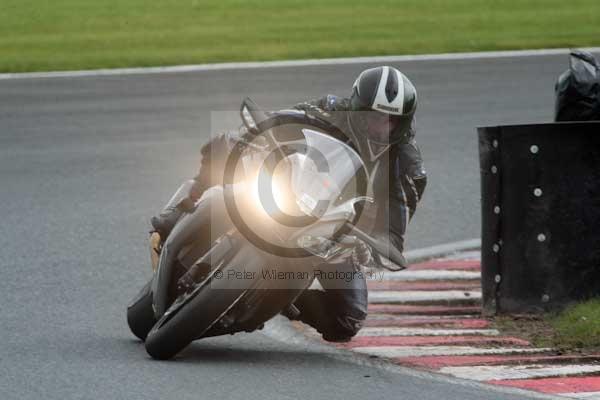 Motorcycle action photographs;event digital images;eventdigitalimages;no limits trackday;oulton park;oulton park circuit cheshire;oulton park photographs;peter wileman photography;trackday;trackday digital images;trackday photos