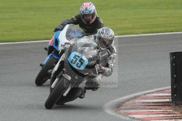 Motorcycle action photographs;event digital images;eventdigitalimages;no limits trackday;oulton park;oulton park circuit cheshire;oulton park photographs;peter wileman photography;trackday;trackday digital images;trackday photos