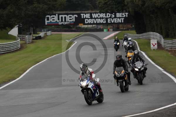 Motorcycle action photographs;event digital images;eventdigitalimages;no limits trackday;oulton park;oulton park circuit cheshire;oulton park photographs;peter wileman photography;trackday;trackday digital images;trackday photos