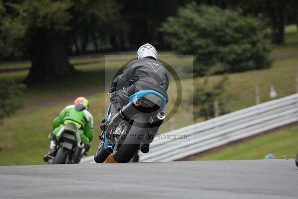 Motorcycle action photographs;event digital images;eventdigitalimages;no limits trackday;oulton park;oulton park circuit cheshire;oulton park photographs;peter wileman photography;trackday;trackday digital images;trackday photos