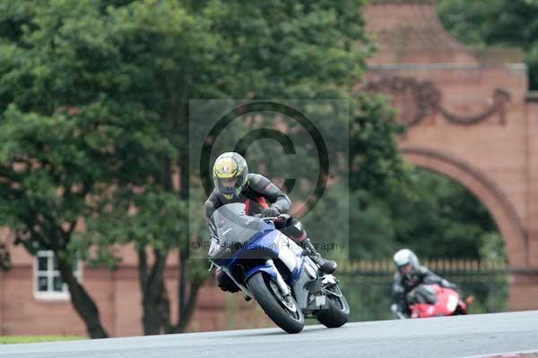 Motorcycle action photographs;event digital images;eventdigitalimages;no limits trackday;oulton park;oulton park circuit cheshire;oulton park photographs;peter wileman photography;trackday;trackday digital images;trackday photos