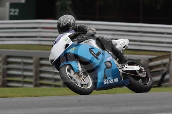 Motorcycle action photographs;event digital images;eventdigitalimages;no limits trackday;oulton park;oulton park circuit cheshire;oulton park photographs;peter wileman photography;trackday;trackday digital images;trackday photos