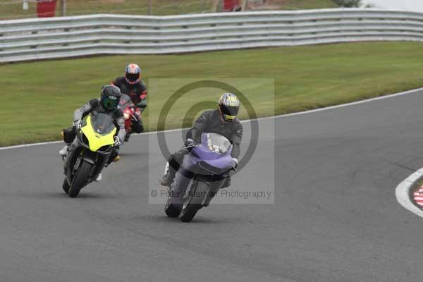 Motorcycle action photographs;event digital images;eventdigitalimages;no limits trackday;oulton park;oulton park circuit cheshire;oulton park photographs;peter wileman photography;trackday;trackday digital images;trackday photos